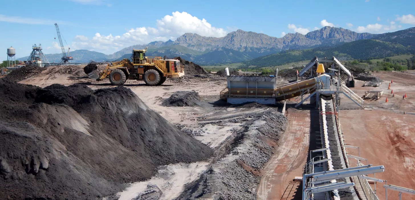 Heavy-duty NMRV worm reducer on Pilbara mining conveyor drive