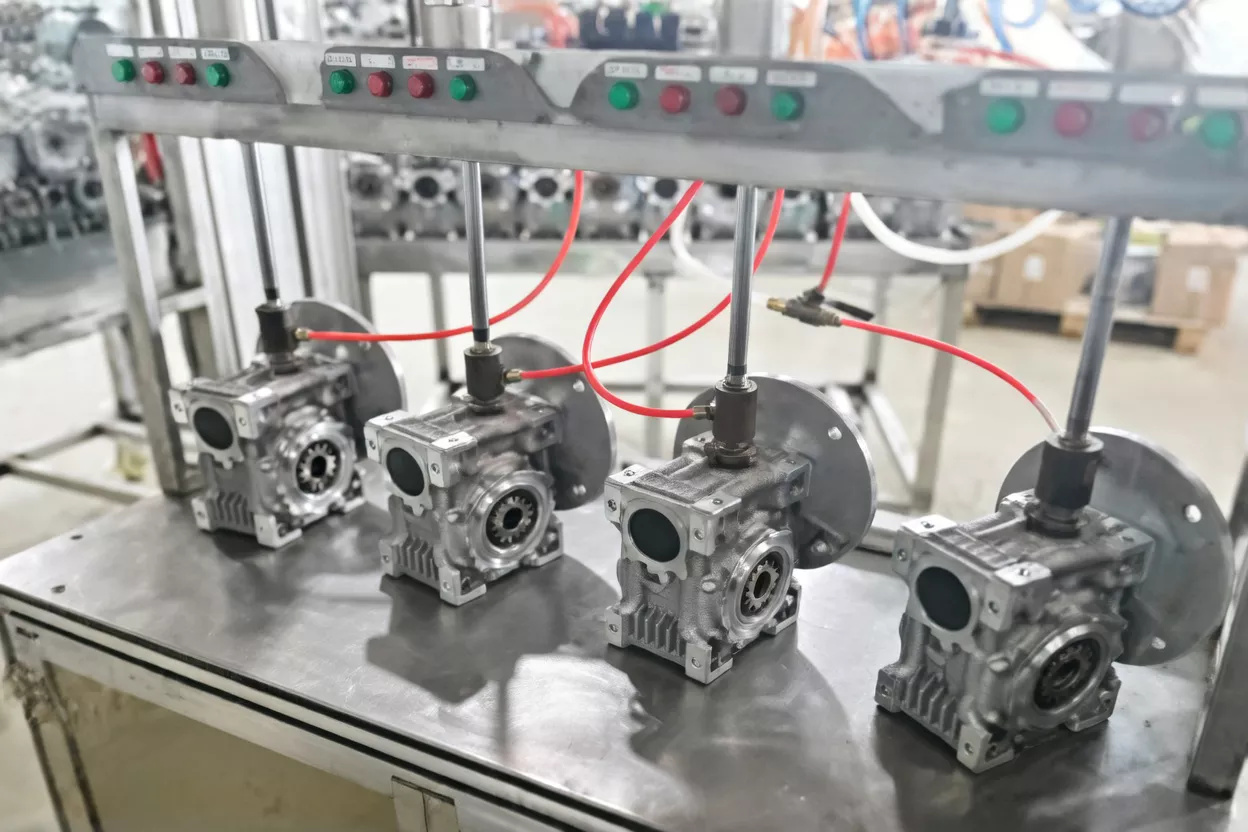 NMRV gearbox production line gear hobbing operation